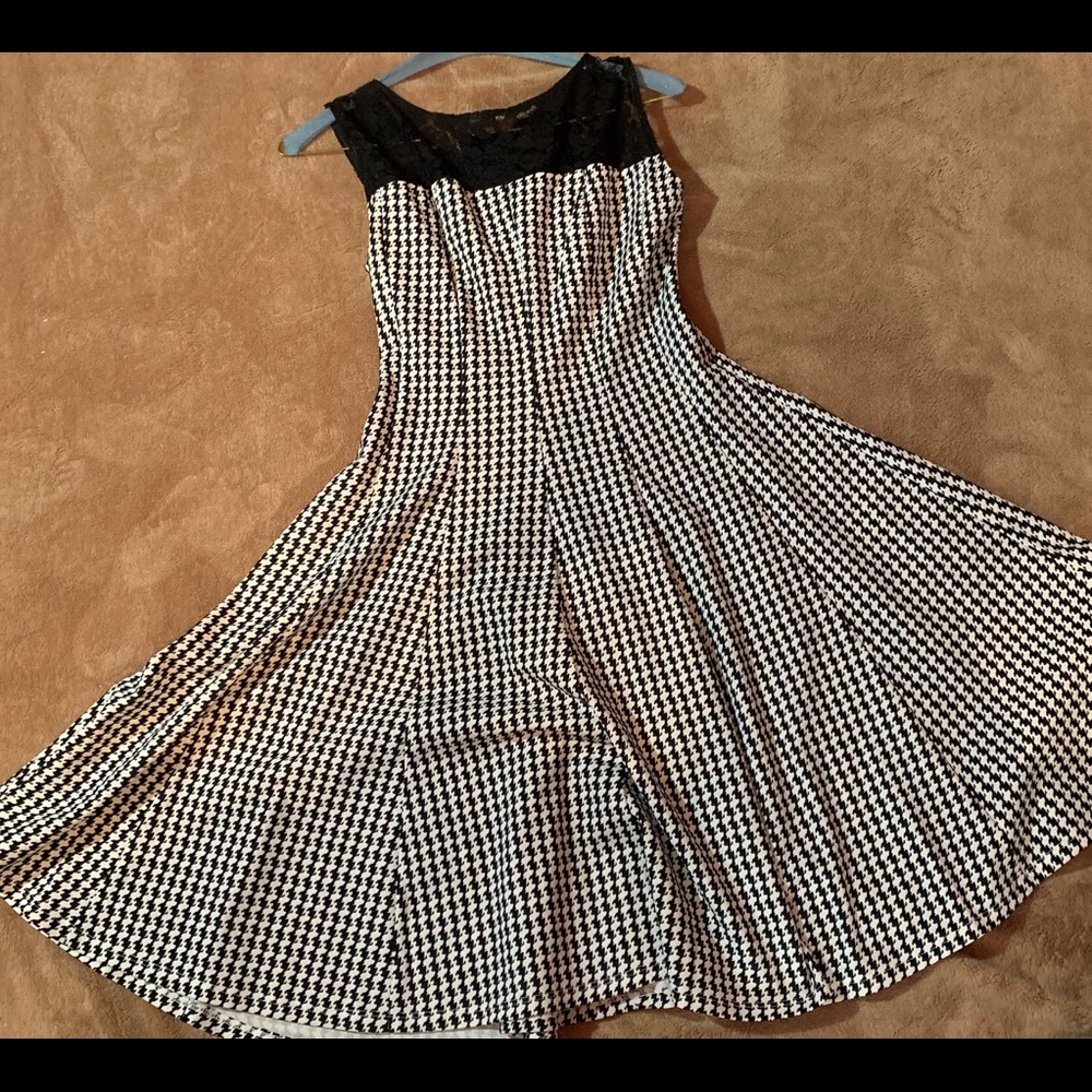 Houndstooth pattern dress